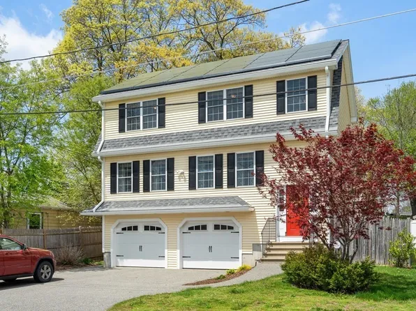 11 Nuttings Ln, Billerica, MA 01821