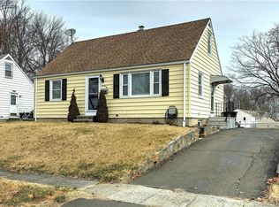 22 Burdette Pl, Milford, CT 06460