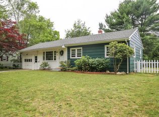 65 Pequot Trl, East Greenwich, RI 02818