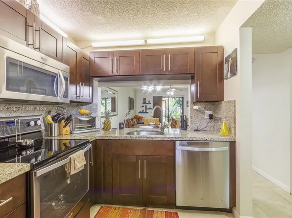 125 NW 93rd Ave #125, Hollywood, FL 33024