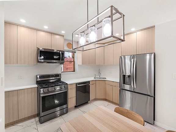 3rd image of 2601 E 24th St APT 2B