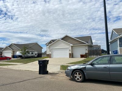 3275 Stephanie Dr, Dickinson, ND, 58601