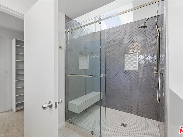 4164 Le Bourget Ave — Photo 42