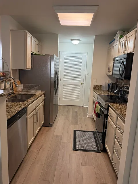 2 bed, 1244 sqft, $1,100 — Photo 2