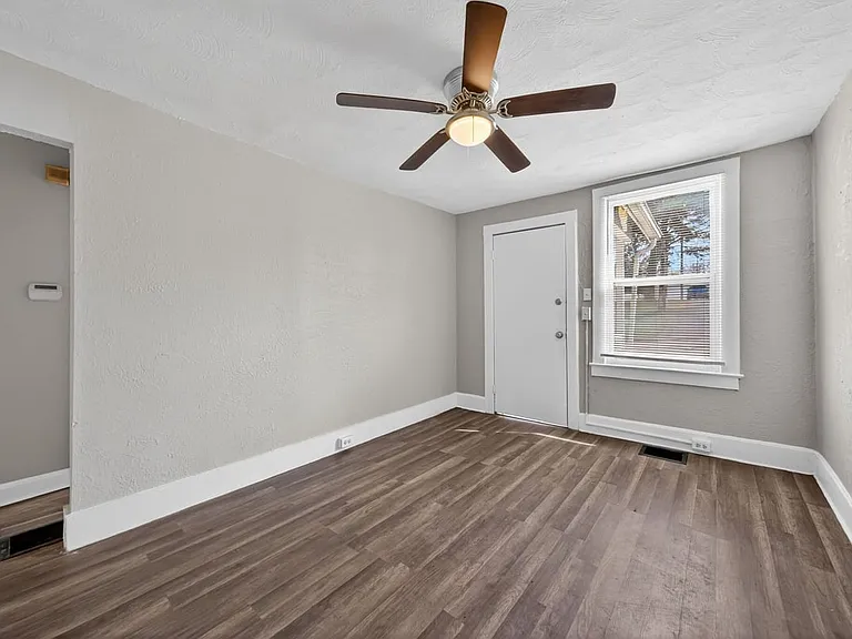 5635 Hodiamont Ave — Photo 6