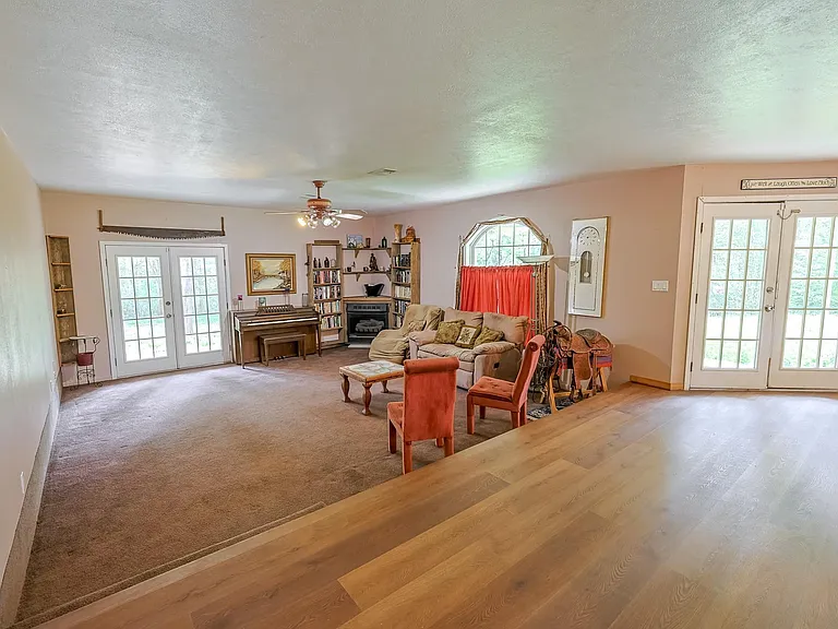 8 Vick Rd — Photo 8