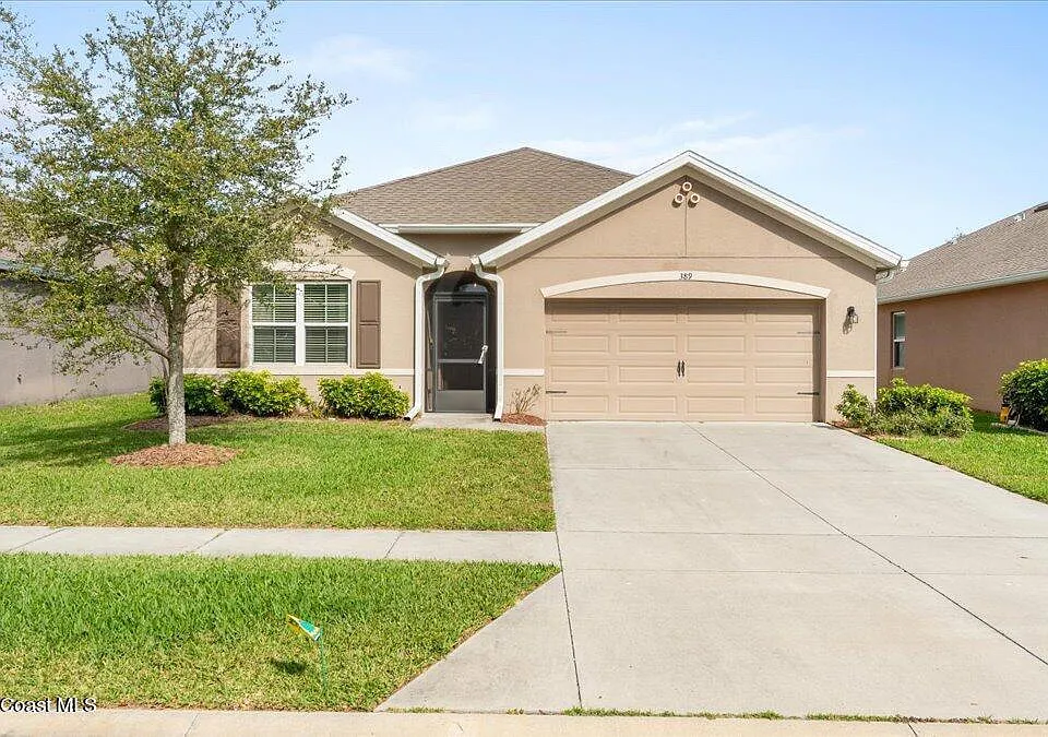389 Forest Trace Cir