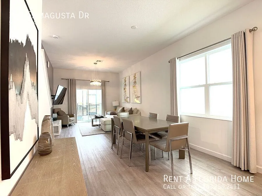 Fully Furnished & Move-In Ready Lawn Care, Pool Maintenance, and Pest Control are Included! — Photo 2