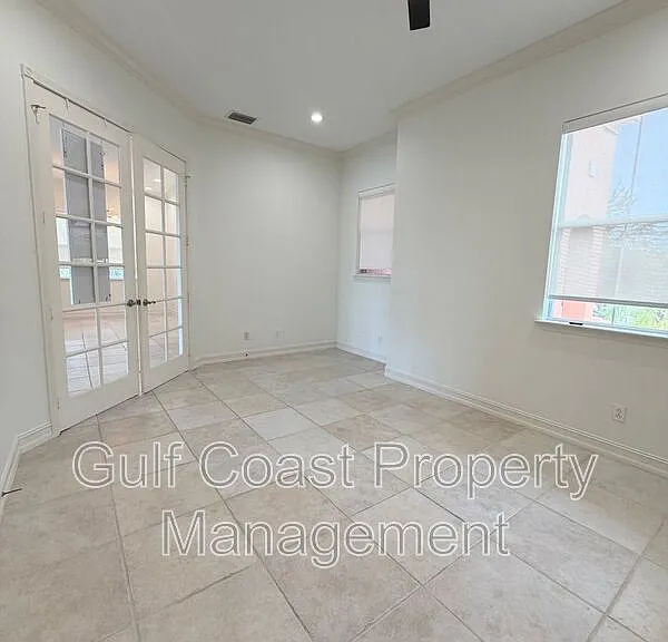 7060 San Lorenzo Ct #202 — Photo 21