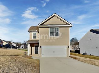 8143 Brookbend Dr, Douglasville, GA 30134