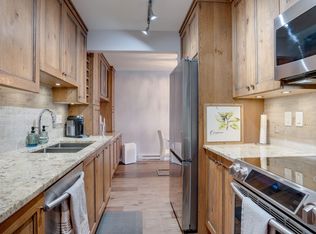 575 Sutherland Ave UNIT 222, Kelowna, BC V1Y8V1