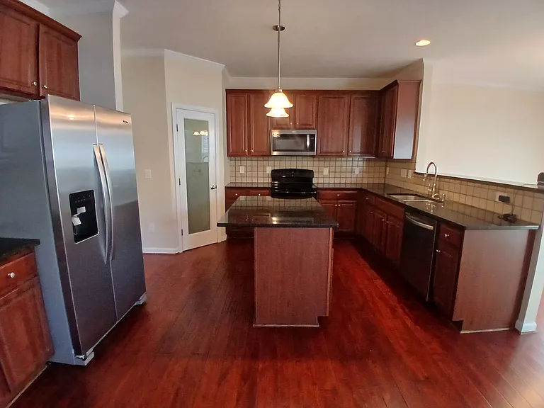 117 Station Dr — Photo 8