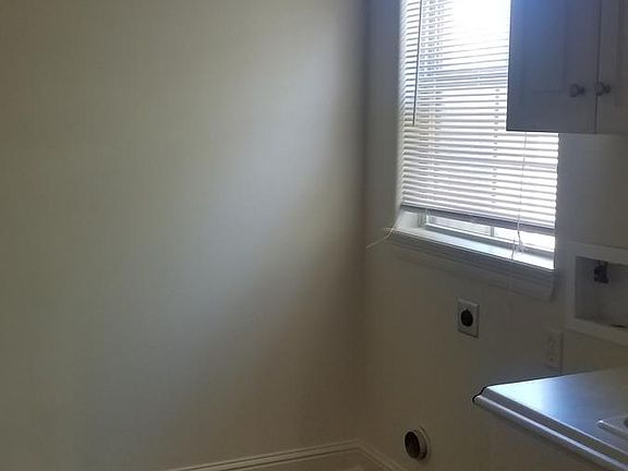 5th image of 2610 Chalet Au Nord #B