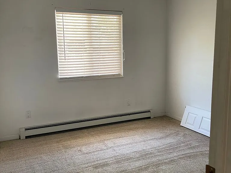 827 Beech Ave — Photo 16