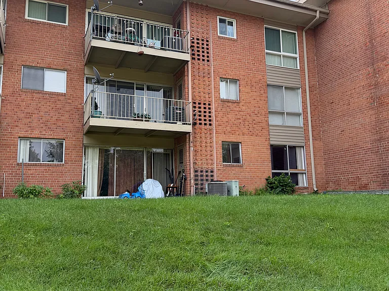 3700 N Rosser St #T2 — Photo 15