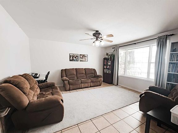 5th image of 9105 W Forest St
