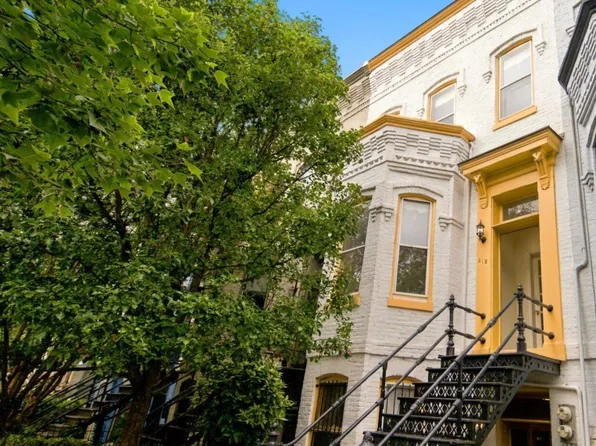 312 D St NE, Washington, DC 20002