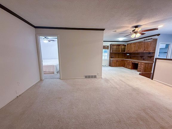 3rd image of 1113 State St