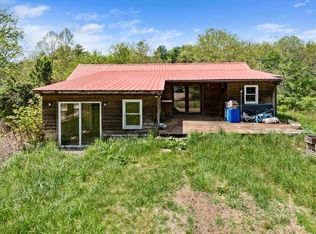 3862 Raspberry Ln, Pulaski, VA 24301