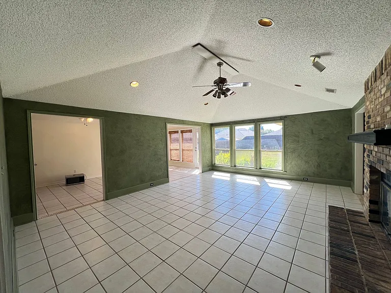 2312 Blue Cypress Dr — Photo 20