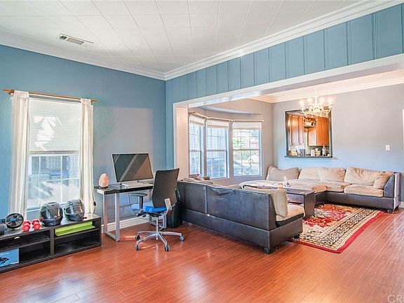 4th image of 621 E Orange Grove Blvd