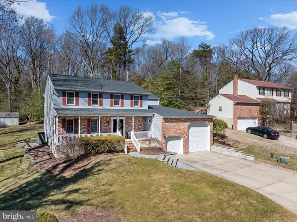 8238 Silver Run Ct, Pasadena, MD 21122