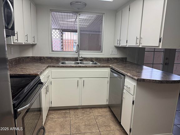 2nd image of 6733 N 44TH Avenue