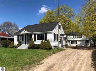 821 E Bennett Ave, Mount Pleasant, MI 48858