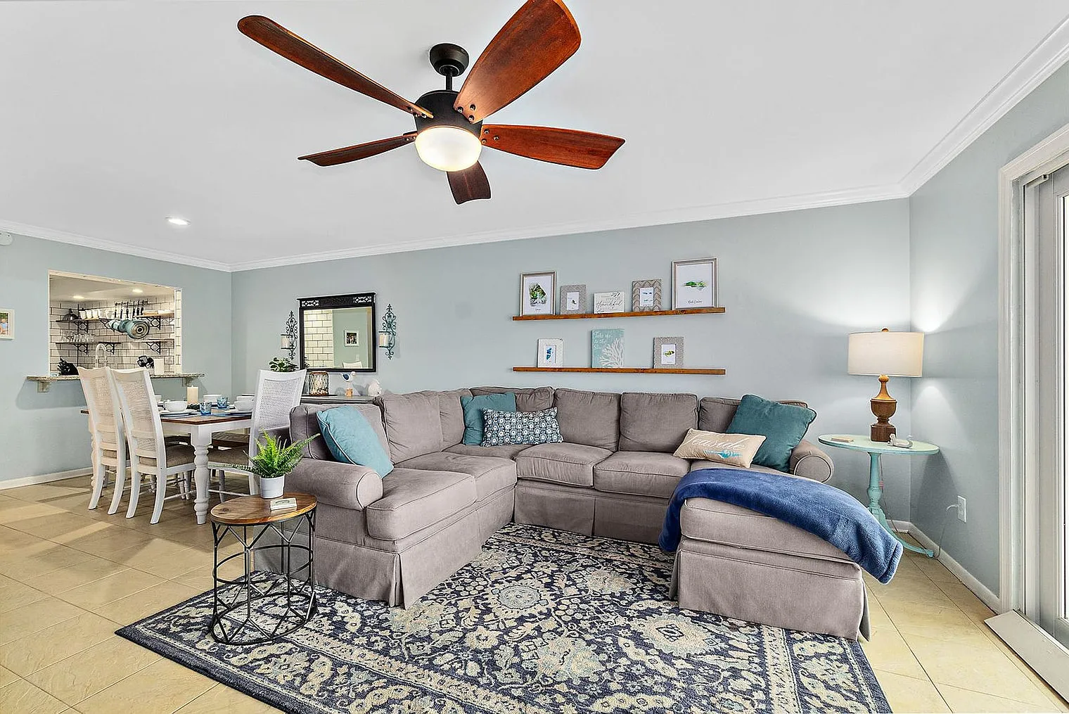 3 bed, 2.0 bath, 1399 sqft, $3,537 — Photo 2