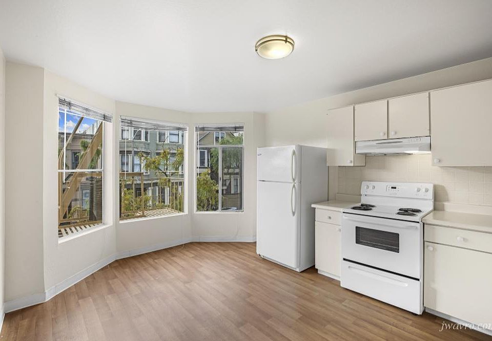 1st image of 814 14th St APT 3