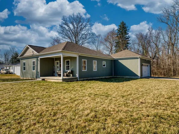 43 Cranberry Ln, Buckeye Lake, OH 43008