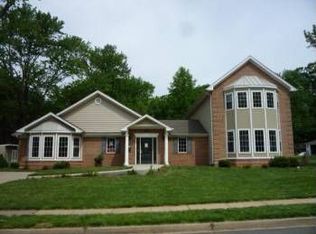 5505 Kathleen Pl, Springfield, VA 22151