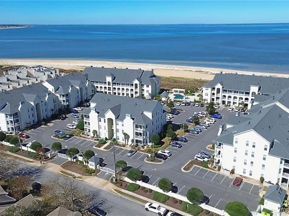 3150 Silver Sands Cir APT 303, Virginia Beach, VA 23451