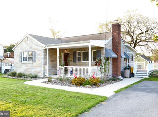 921 Hammonds Ln, Baltimore, MD 21225