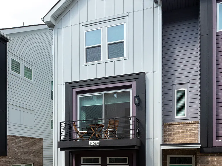 2245 Electric Ln — Photo 1
