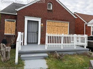 9181 Whitcomb St, Detroit, MI 48228