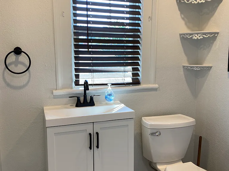 326 S Allen St #6 — Photo 10