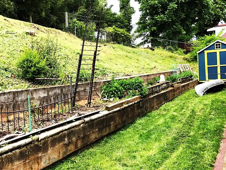 Raised garden for your own plants and herbs. Shed area for extra storage, e.g. outdoor gear.