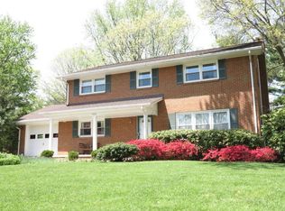 508 Stonegate Dr, Blacksburg, VA 24060