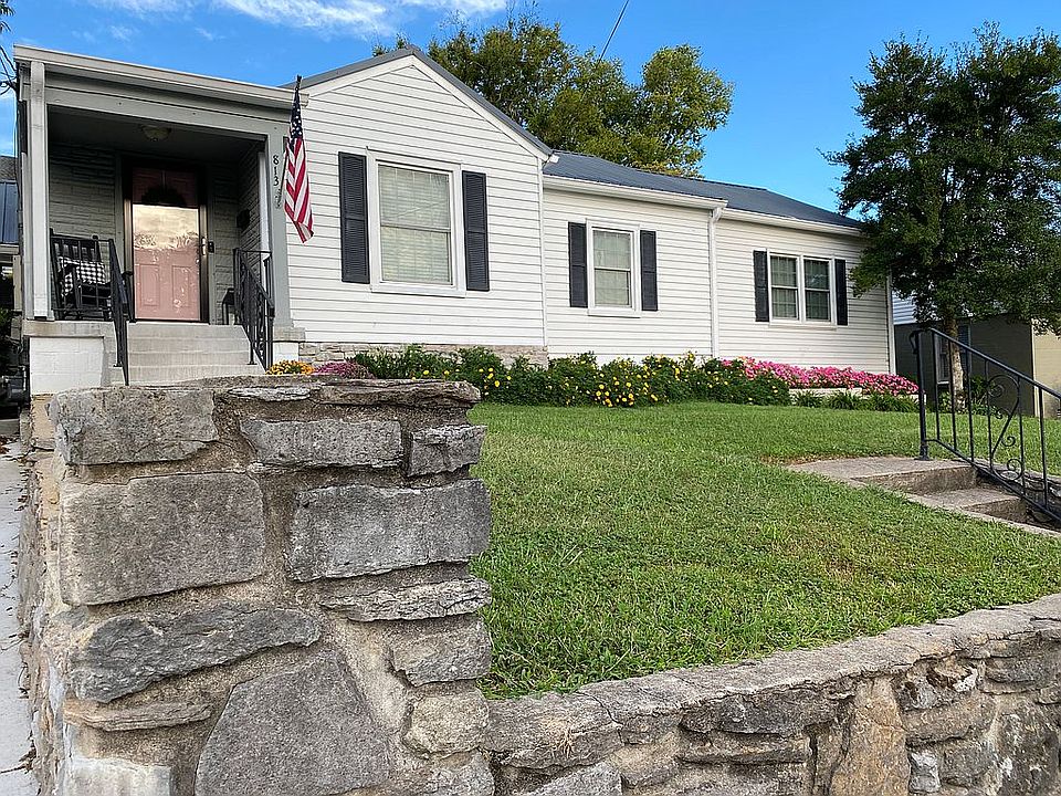 1st image of 813 W End Cir