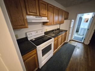 69 Pleasant St, Gloucester, MA 01930