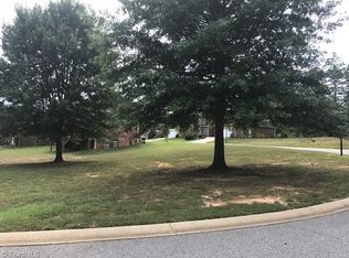 197 New Hampshire Ct, Mocksville, NC 27028