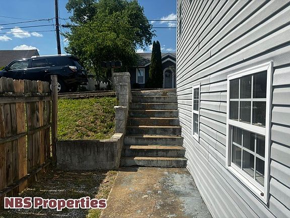 4th image of 308 W 5th Ave #4-1