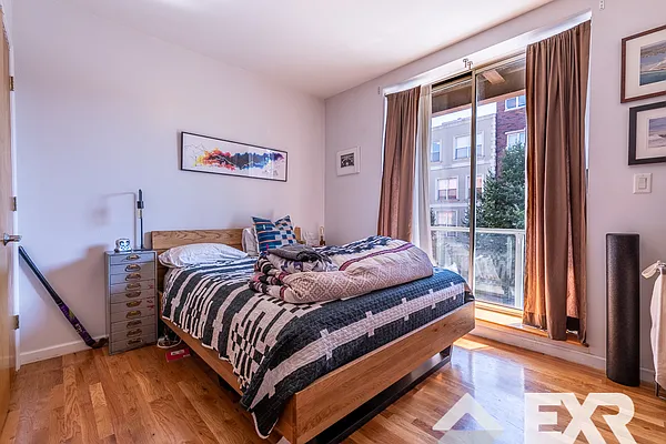 Rented by EXR | media 3