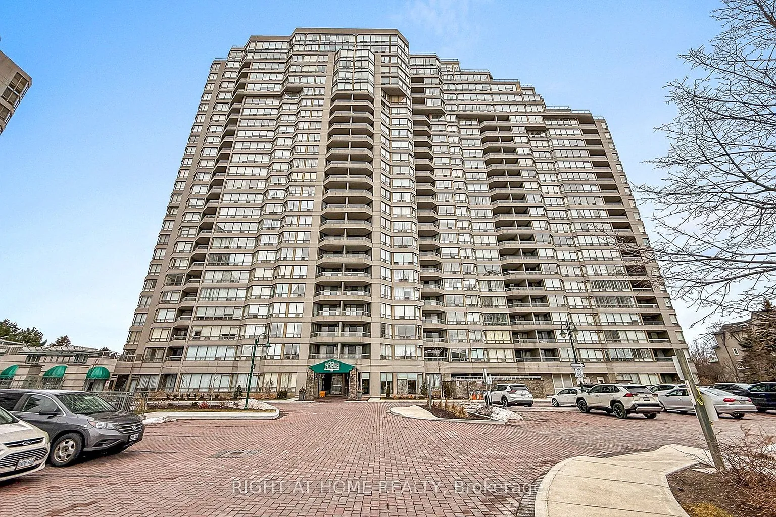 168 Bonis Ave #301 photo 1