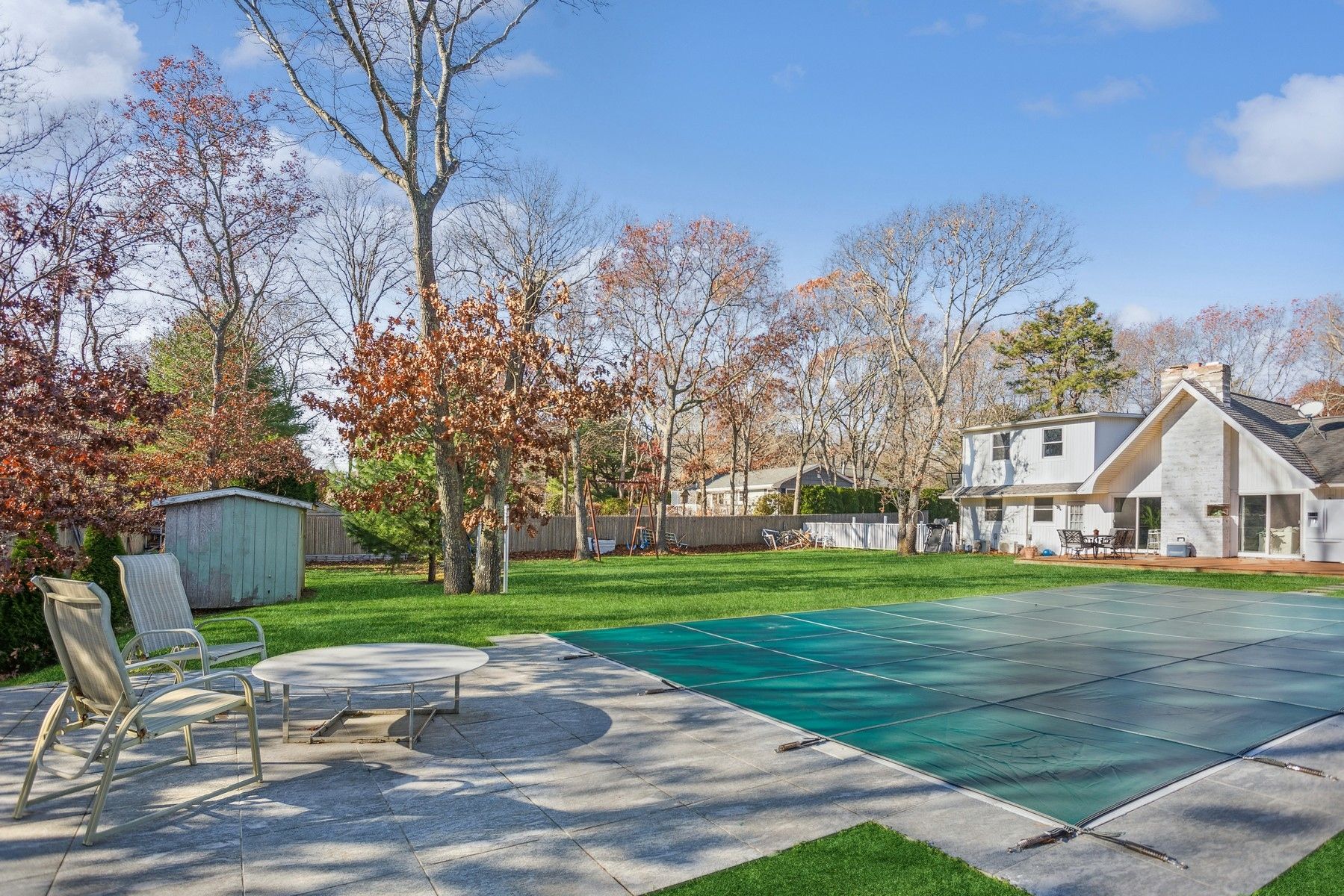 17 Birchwood Ln, East Quogue, NY 11942 Out East