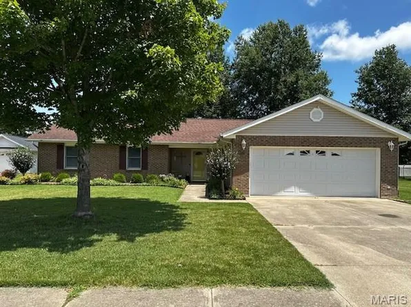 1010 Pine St, Sikeston, MO 63801