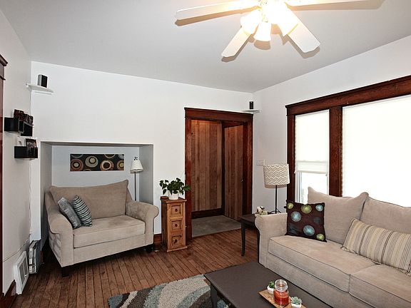 5th image of 12951 Emerson Ave