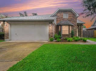 14335 Fair Knoll Way, Houston, TX 77062
