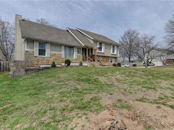 1601 SW 22nd St, Blue Springs, MO 64015